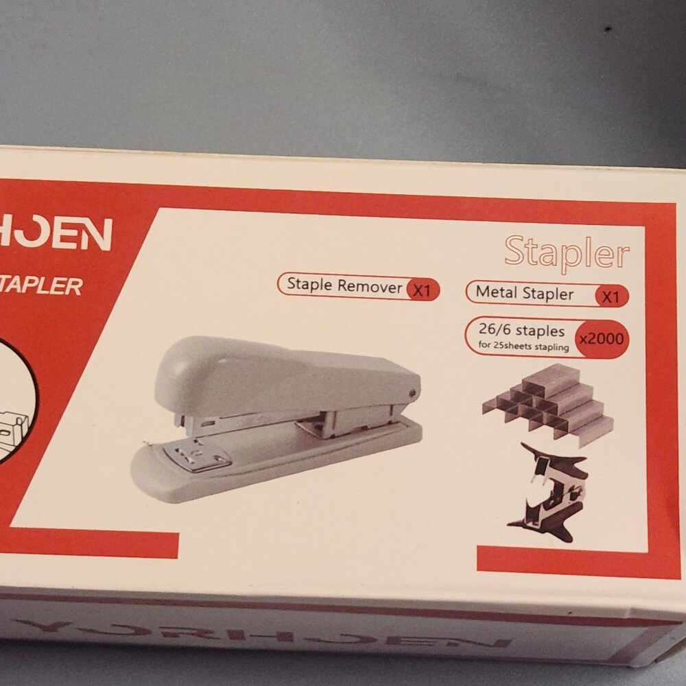 Yorhoen Metal Desktop Stapler Set – Includes Stapler, Remover & 2000 Staples
